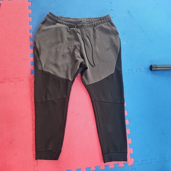Nike Tech Men's Fleece Joggers 3XL - Picture 3 of 9